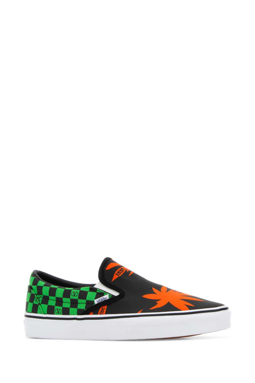 Слипоны Valentino Garavani x Vans Classic Slip-On с принтом на холсте VALENTINO GARAVANI (8Y2S0M96XWF)