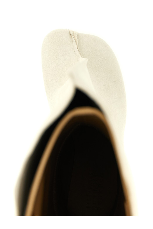 'Anatomic' boots White
