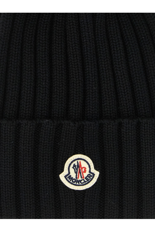 Шерстяная шапка с помпоном, чёрная MONCLER L20933B00039M1131999