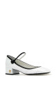 Белые кожаные туфли-лодочки черного цвета MIU MIU (5I435EFA03506E)