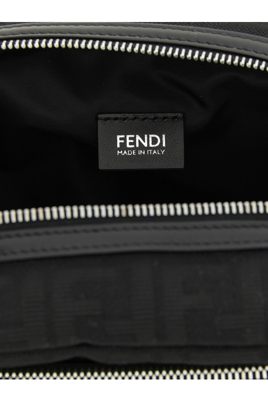 Small double zip beauty Black