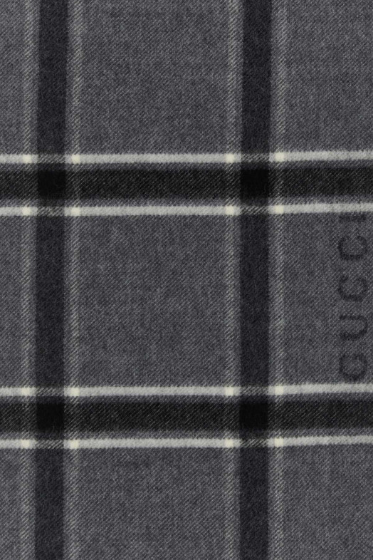 Embroidered wool scarf GUCCI (A005HH4GAKX)
