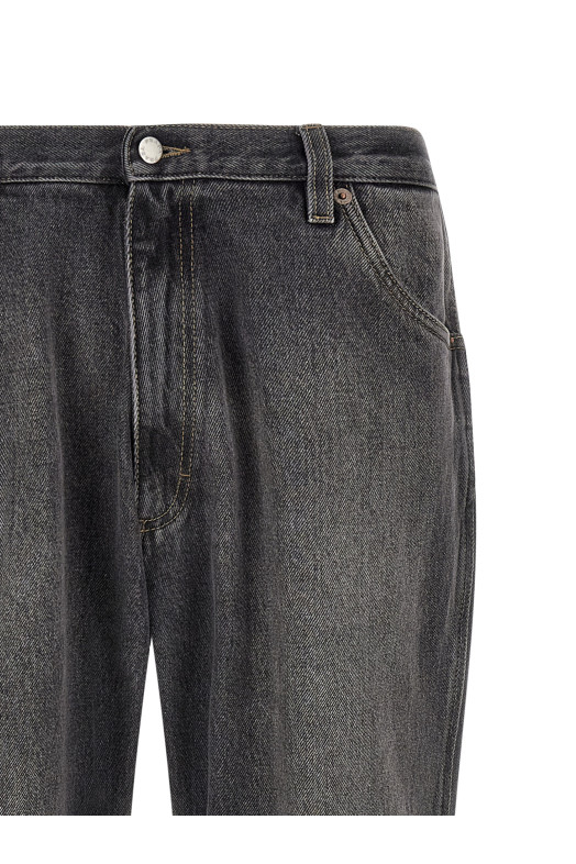 Triangle logo jeans Black