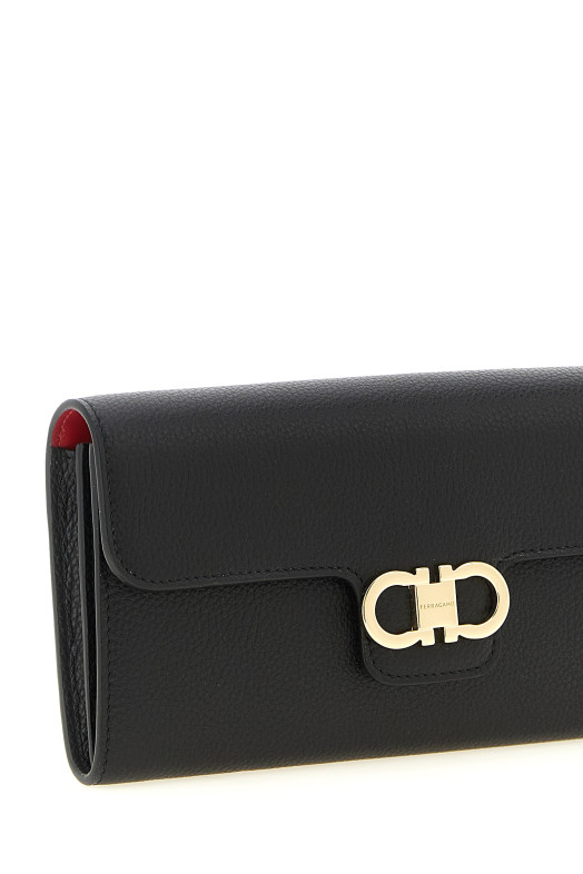'Gancini' wallet on chain Black