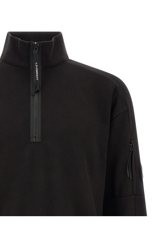 'Diagonal Raised Fleece ' sweatshirt and Lens detail Black