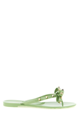 Сандалии Valentino Garavani «PM Thong Rockstud» зелёного цвета W2S0552PVSNPO