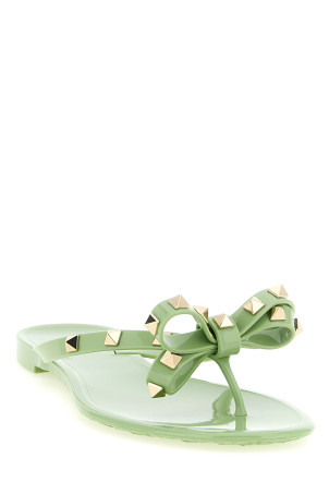 Сандалии Valentino Garavani «PM Thong Rockstud» зелёного цвета W2S0552PVSNPO