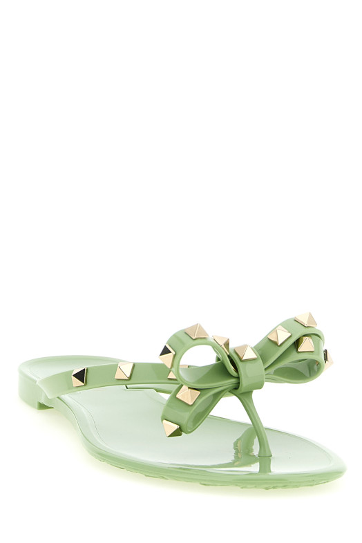 Сандалии Valentino Garavani «PM Thong Rockstud» зелёного цвета W2S0552PVSNPO