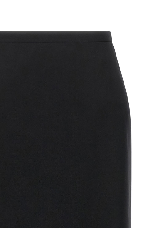 Skirt with closure and back panel Black