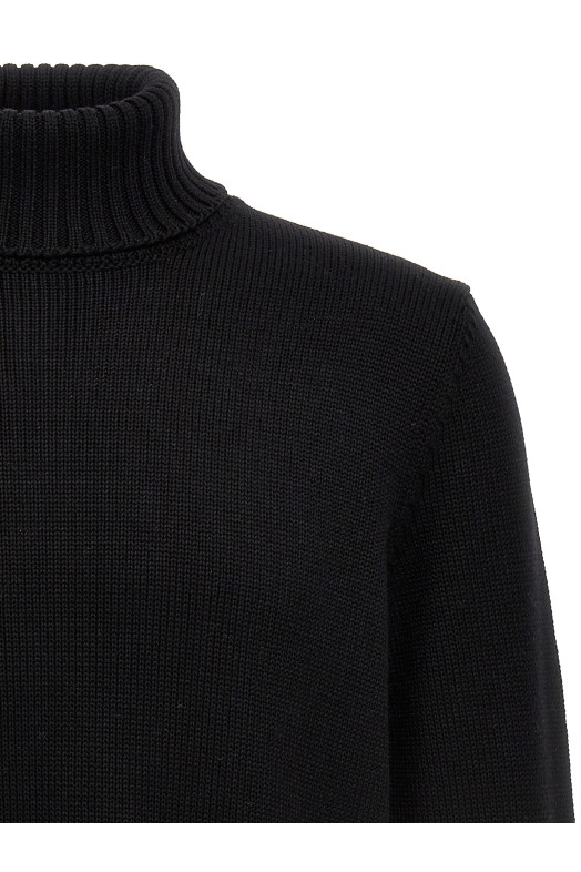 Turtle-Neck Sweater Black