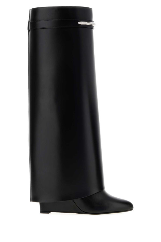 Black leather Shark boots GIVENCHY (BE703XE1J7)