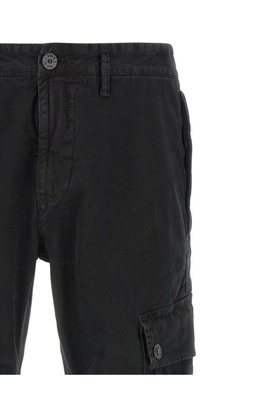 '3100034' cargo pants with logo badge Black