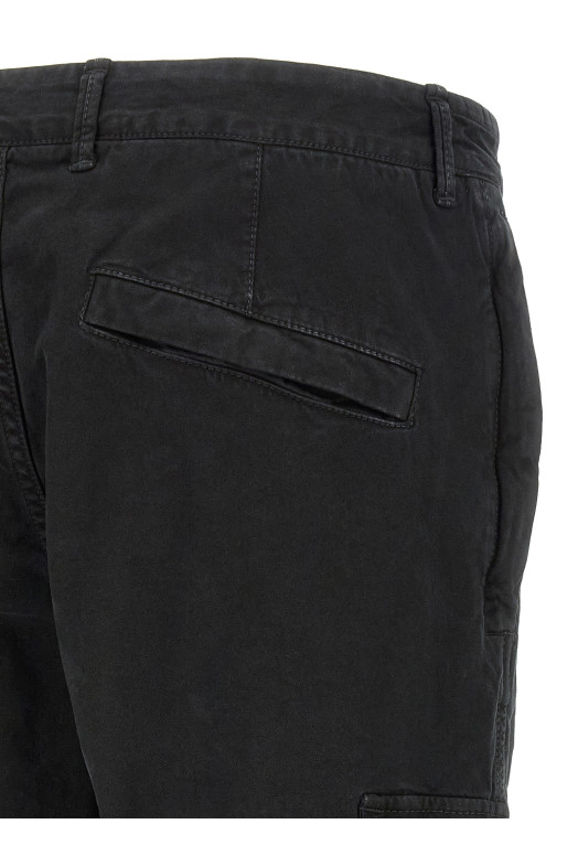 '3100034' cargo pants with logo badge Black
