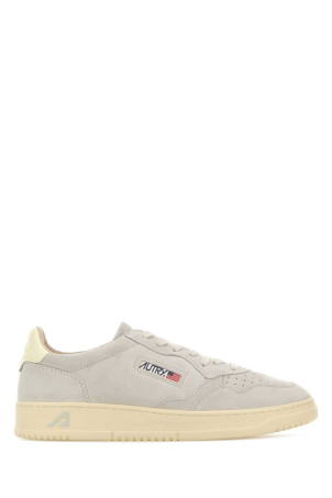 Light grey suede Medalist sneakers AUTRY (AULM)