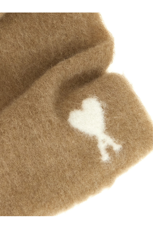 'Ami de Coeur' scarf Beige