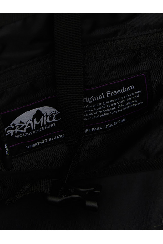 'Climbing' shopping bag Black