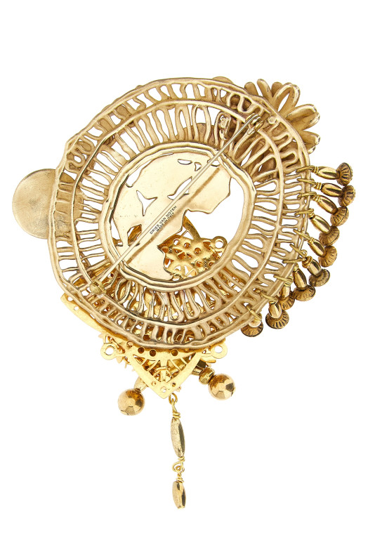 Antiqued brass brooch Gold