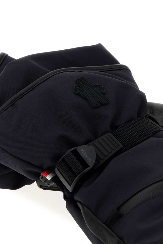 Перчатки из эластичного нейлона цвета «полуночный синий» Blue MONCLER GRENOBLE (L20973A00001597S5)