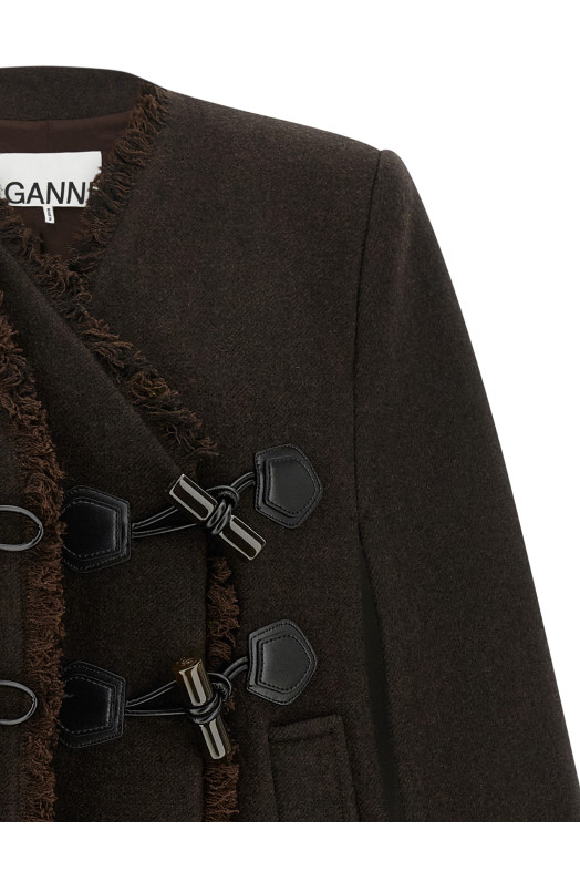 Alamari cape Brown