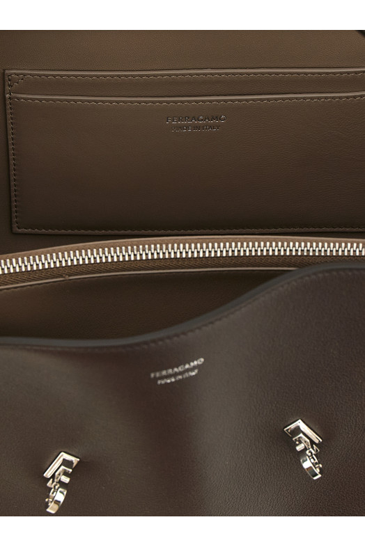 'Hug Soft (M)' shoulder bag Brown
