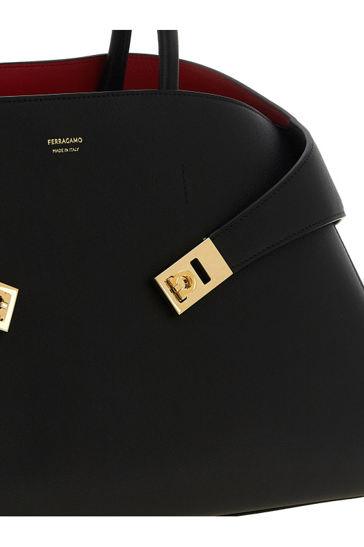 'Hug M' handbag Black