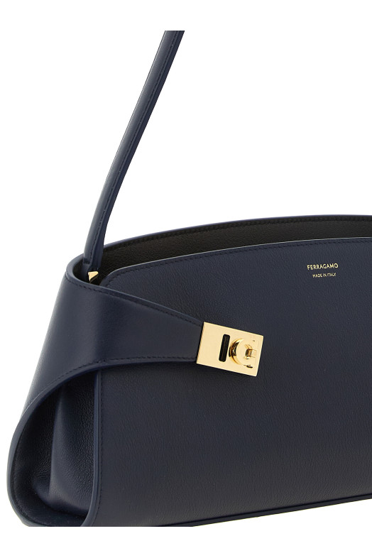 'Hug East-West' shoulder bag Blue
