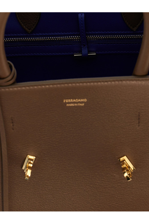 'Hug (S)' handbag Brown