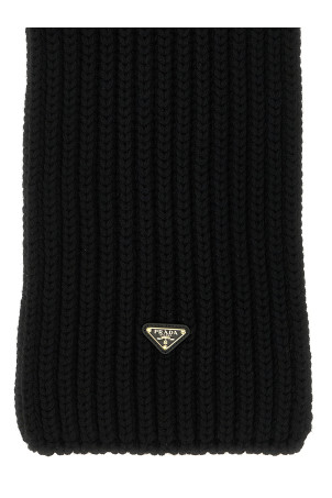 Шарф из шерсти с ребристой текстурой и логотипом, черный PRADA 1FS1372DZLF0002
