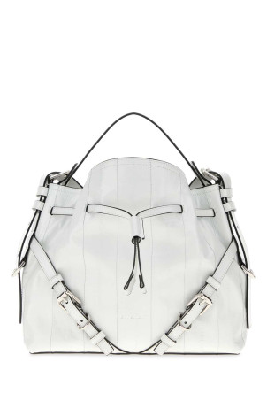Невелика шкіряна сумка-відро Voyou білого кольору від GIVENCHY (BB518PB2KN)