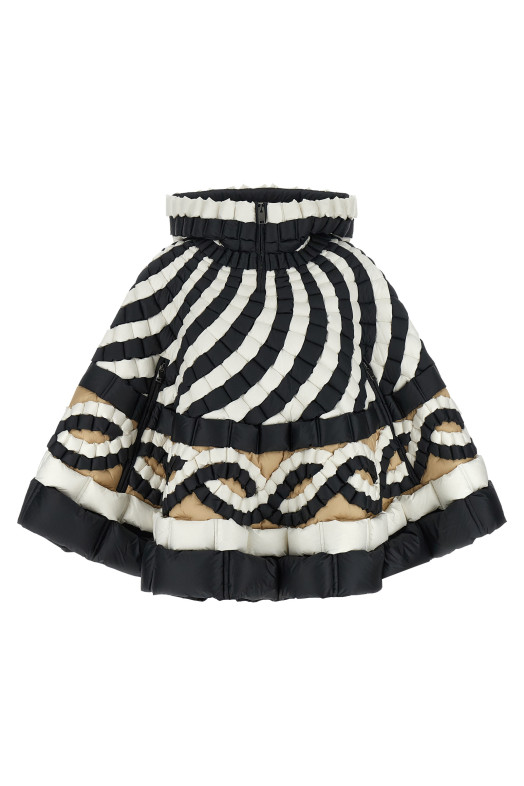 3D color-block cape Multicolor