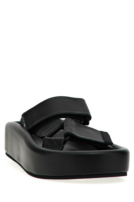 Шкіряні сандалі Чорні MM6 MAISON MARGIELA (S59WP0206P6383T8013) Шкіряні сандалі Чорні MM6 MAISON MARGIELA (S59WP0206P6383T8013)