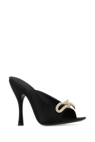 Чорні атласні мюлі SALVATORE FERRAGAMO (01G9927694931C) Чорні атласні мюлі SALVATORE FERRAGAMO (01G9927694931C)