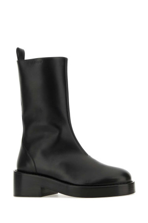 Black leather ankle boots COURREGES (423SAB014CV0023) Black leather ankle boots COURREGES (423SAB014CV0023)