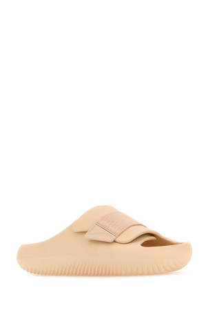 Пастельно-помаранчеві гумові тапочки Mellow Luxe Recovery бежевого кольору CROCS (CR209413) Пастельно-помаранчеві гумові тапочки Mellow Luxe Recovery бежевого кольору CROCS (CR209413)