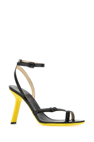 Чорні шкіряні сандалі Petal Чорні LOEWE (L814465X58) Чорні шкіряні сандалі Petal Чорні LOEWE (L814465X58)
