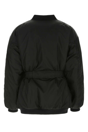 Чорна куртка з набивкою з ре-нейлону Black PRADA (SGX093S2221WQ8) Чорна куртка з набивкою з ре-нейлону Black PRADA (SGX093S2221WQ8)