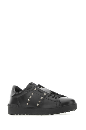 Черные кожаные кроссовки Rockstud Untitled Черный VALENTINO GARAVANI (3Y2S0931BXE) Черные кожаные кроссовки Rockstud Untitled Черный VALENTINO GARAVANI (3Y2S0931BXE)