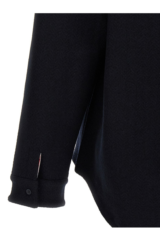 Рубашка с узором «елочка» Синяя THOM BROWNE (MJT495AJ0160415) Рубашка с узором «елочка» Синяя THOM BROWNE (MJT495AJ0160415)