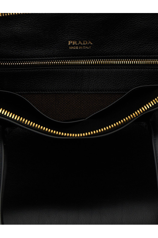 Medium leather shopping bag Black Medium leather shopping bag Black