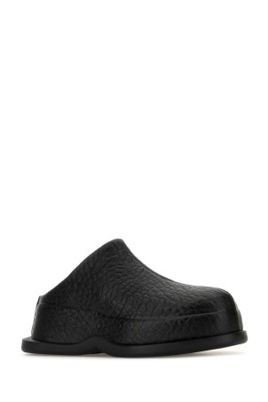 Черные кожаные тапочки Wave Черный ALEXANDER MCQUEEN (808137WIACE) Черные кожаные тапочки Wave Черный ALEXANDER MCQUEEN (808137WIACE)