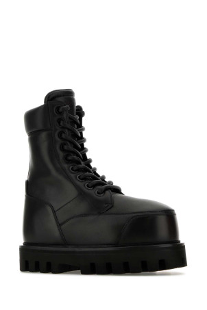 Черные кожаные ботильоны Black ALEXANDER MCQUEEN (808135WHABC) Черные кожаные ботильоны Black ALEXANDER MCQUEEN (808135WHABC)