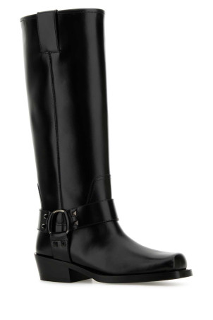 Чорні шкіряні черевики Biker Rockstud Чорні VALENTINO GARAVANI (5W0S0KV3NIB) Чорні шкіряні черевики Biker Rockstud Чорні VALENTINO GARAVANI (5W0S0KV3NIB)