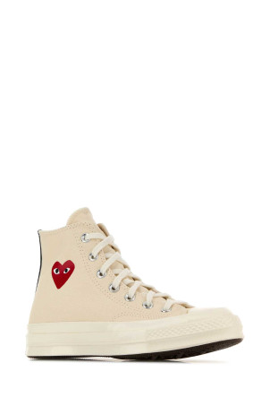 Кроссовки Comme Des Garçons X Converse из слоновой кости, белые COMME DES GARÇONS PLAY (AZK129001) Кроссовки Comme Des Garçons X Converse из слоновой кости, белые COMME DES GARÇONS PLAY (AZK129001)