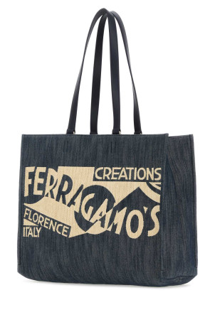 Синя джинсова велика сумка для покупок TT Sign SALVATORE FERRAGAMO (219405773826) Синя джинсова велика сумка для покупок TT Sign SALVATORE FERRAGAMO (219405773826)