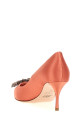 'Efflorescence' pumps Pink