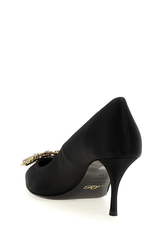 'Efflorescence' pumps Black